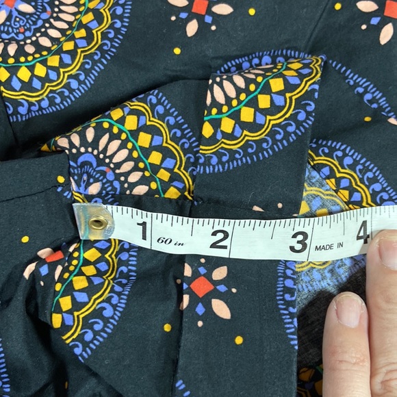 Anthropologie Maeve Abstract City Shorts - Picture 12 of 14